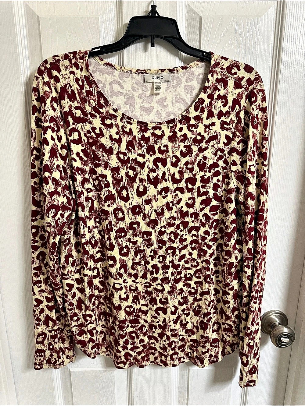 Cupio RNT-3733 Animal Print Long Sleeve Top in Cream & Burgundy XL, NWOT
